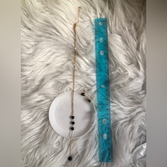 Faux gold/black beaded necklace & heart earrings - Picture 5 of 5